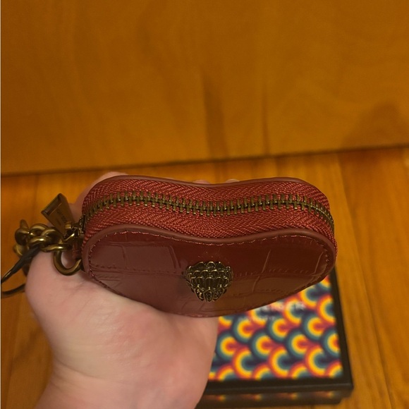 Kurt Geiger Kensington Heart Charm Croc Print Red NWT - Picture 2 of 12